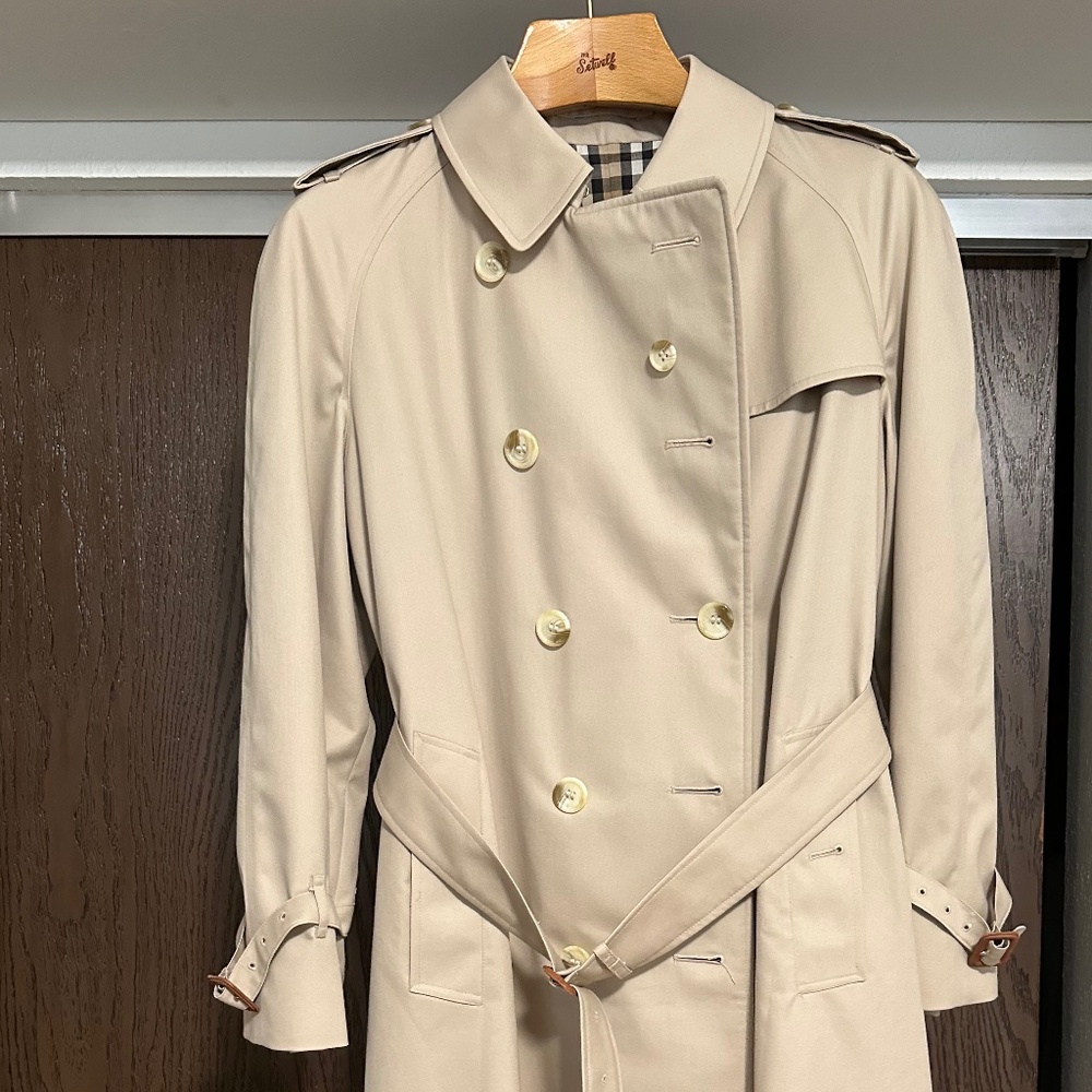 Vintage Authentic Burberry Trench Coat from Harrods in London